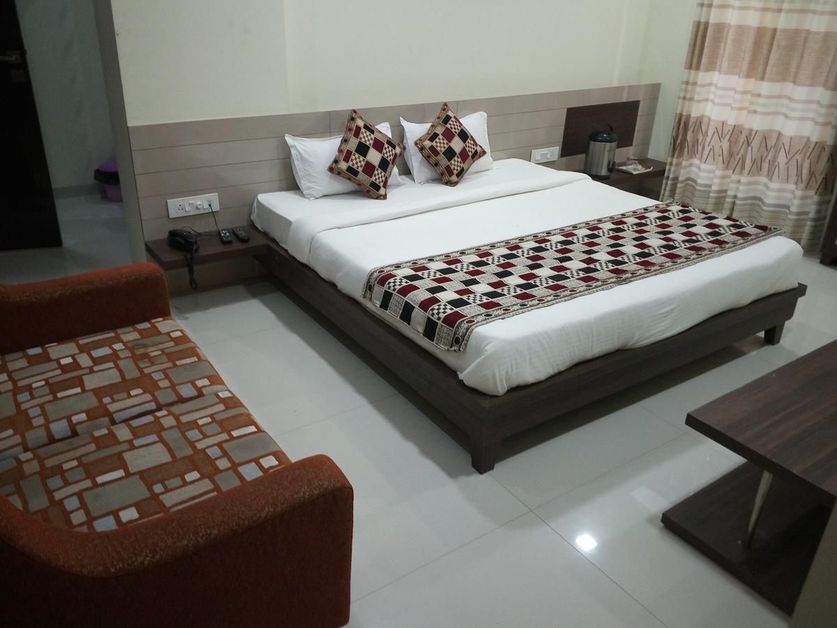 Casa Green Otel Shirdi Dış mekan fotoğraf